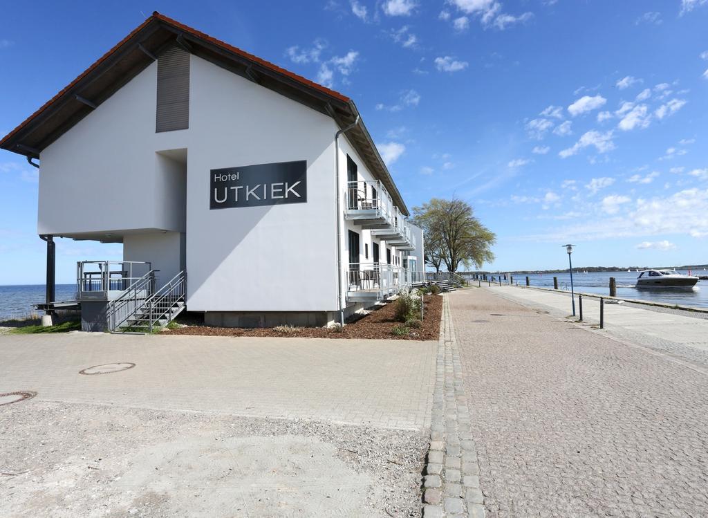 Hotel & Restaurant Utkiek Greifswald Buitenkant foto